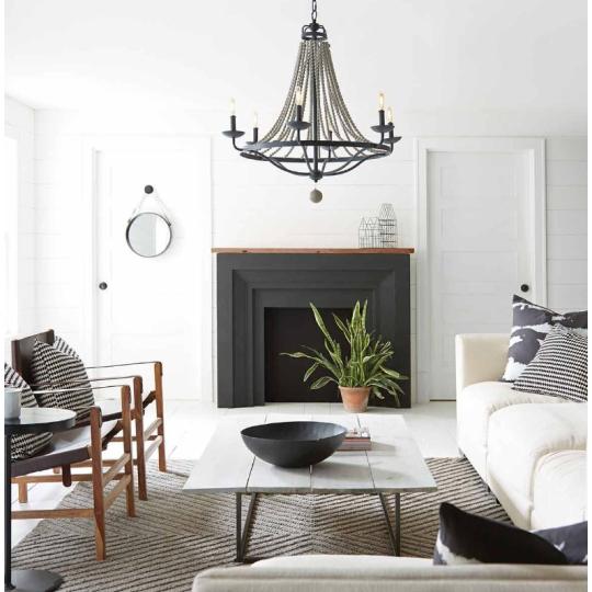 fekete nappali klasszikus kovacsoltvas csillar fa feher gyongyos lampa fuggesztek mediterran country farmhouse modern lakas otthon etterem etkezo nappali haloszoba vilagitas 2.jpg